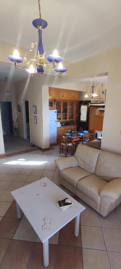 George Apartment Myrties Luaran gambar