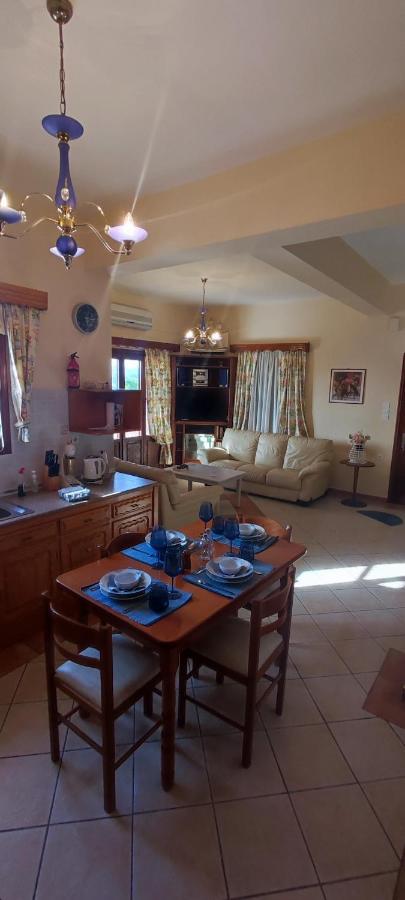 George Apartment Myrties Luaran gambar